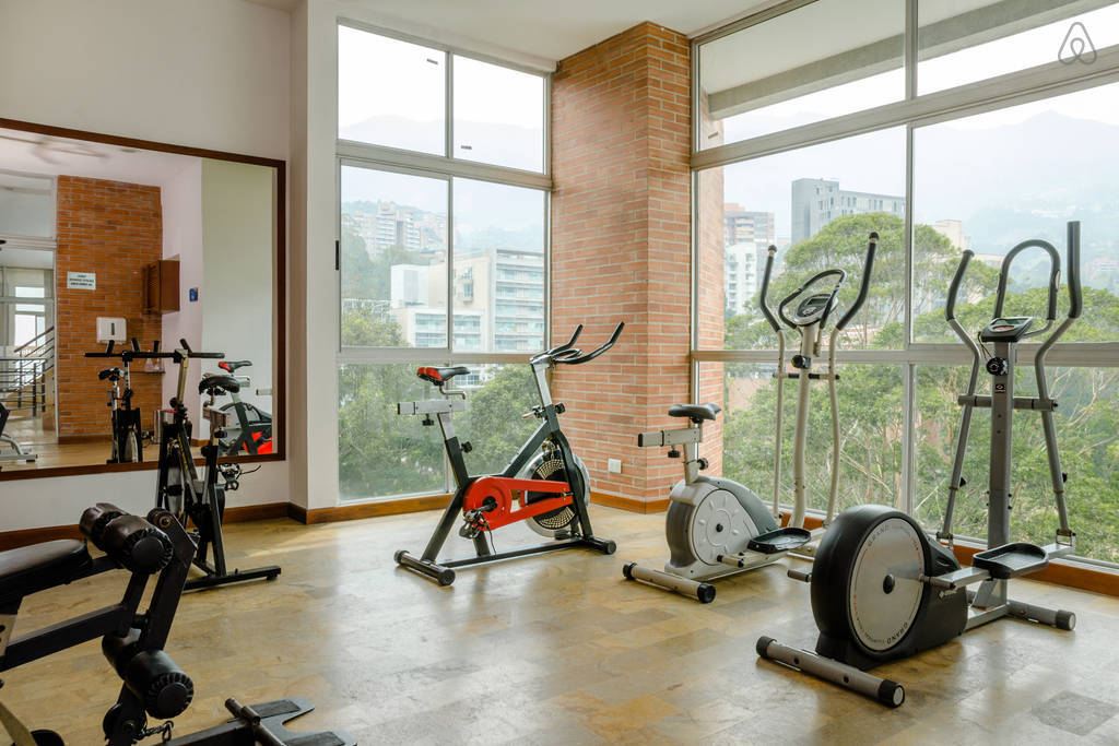 26. Blux_Gym
