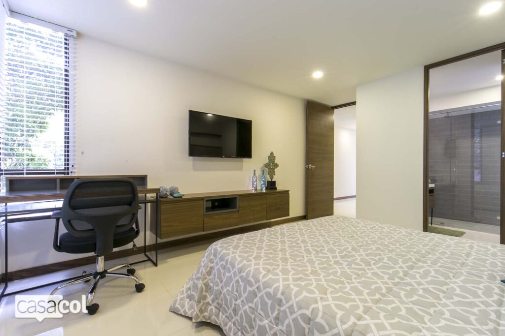 diagonal-43b-43
