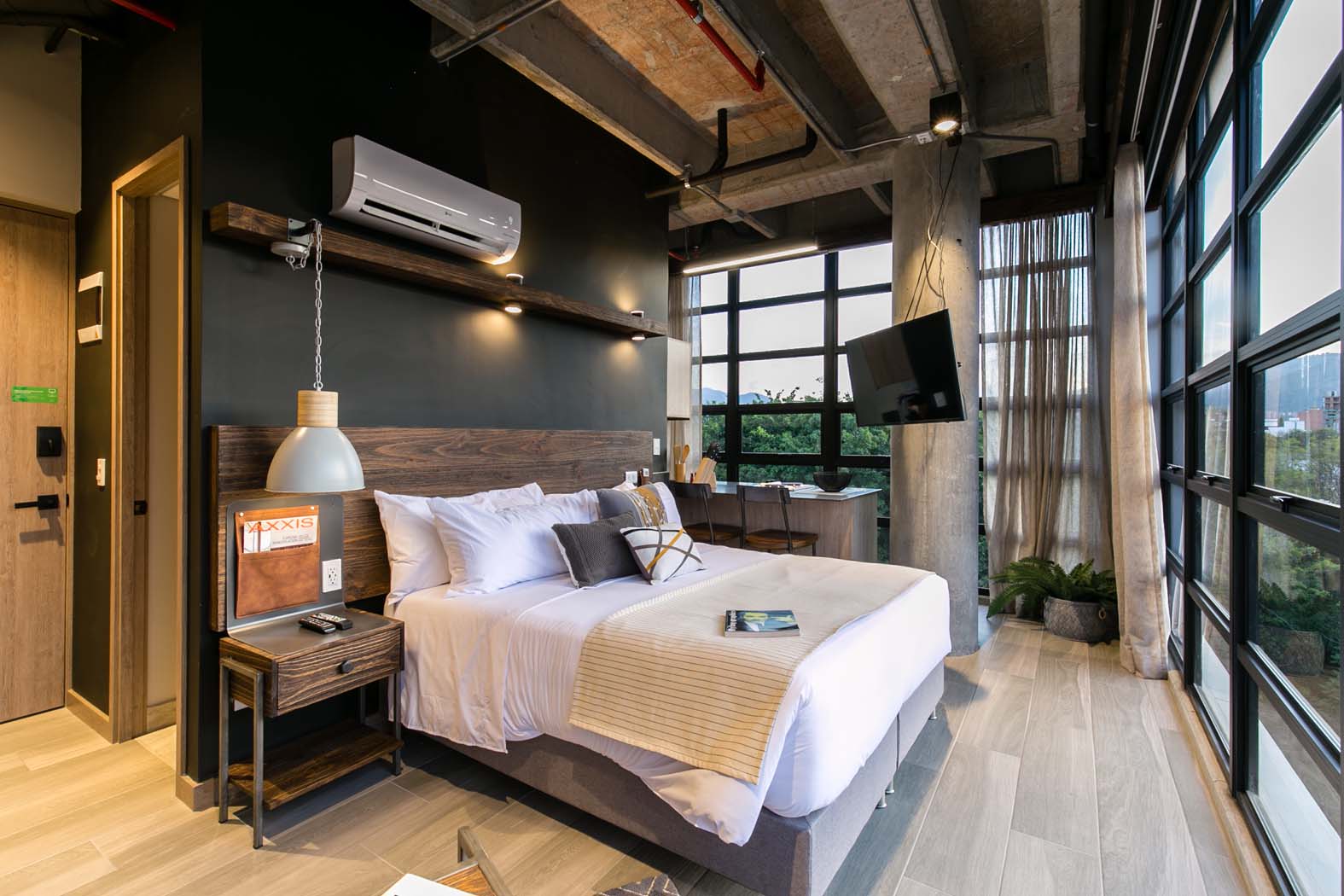 Furnished Studio in Factory Lofts – Prime Daily Rental in Laureles