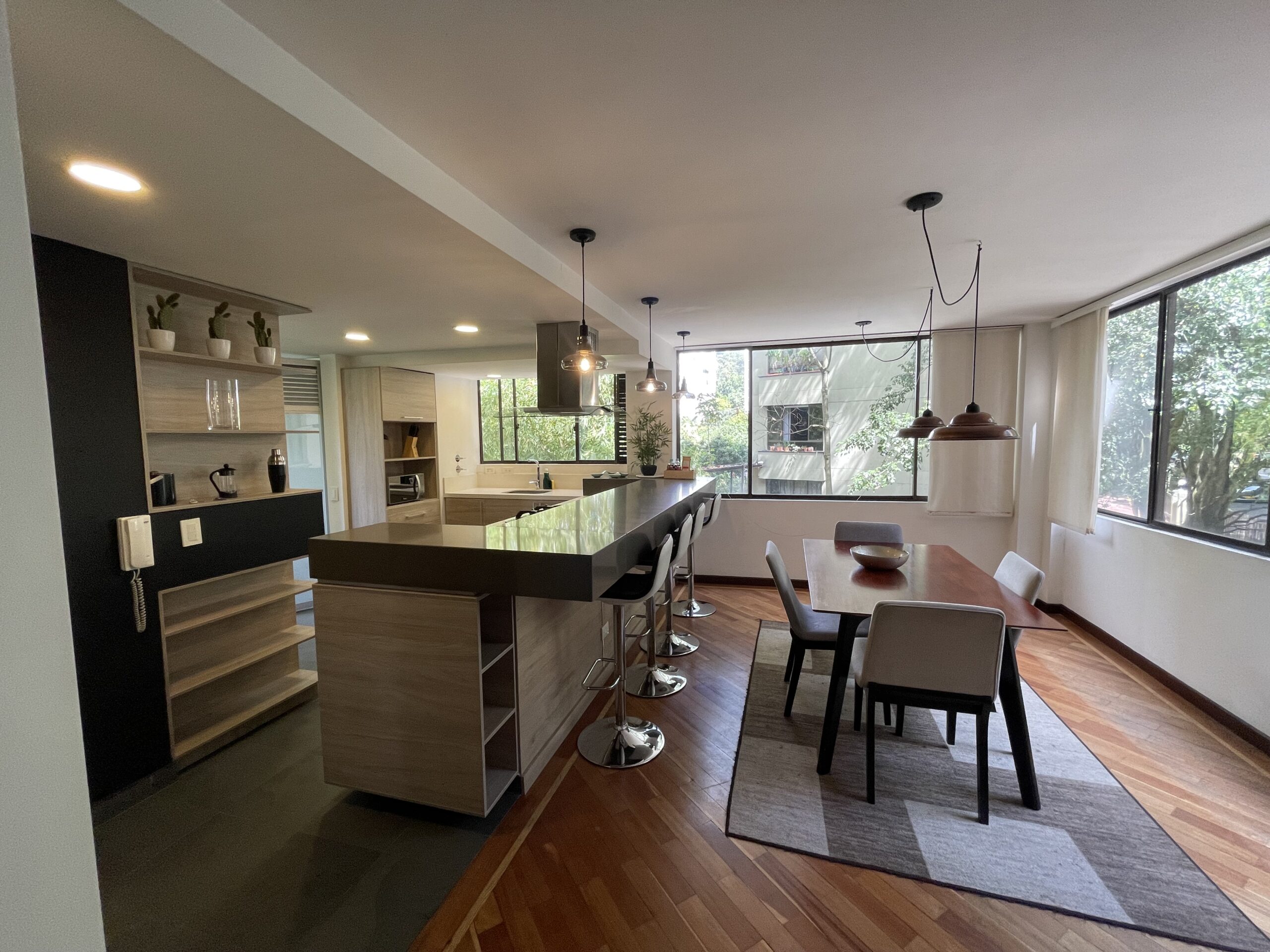 Elegant 3-Bedroom Apartment for Sale in Prime Medellín Location