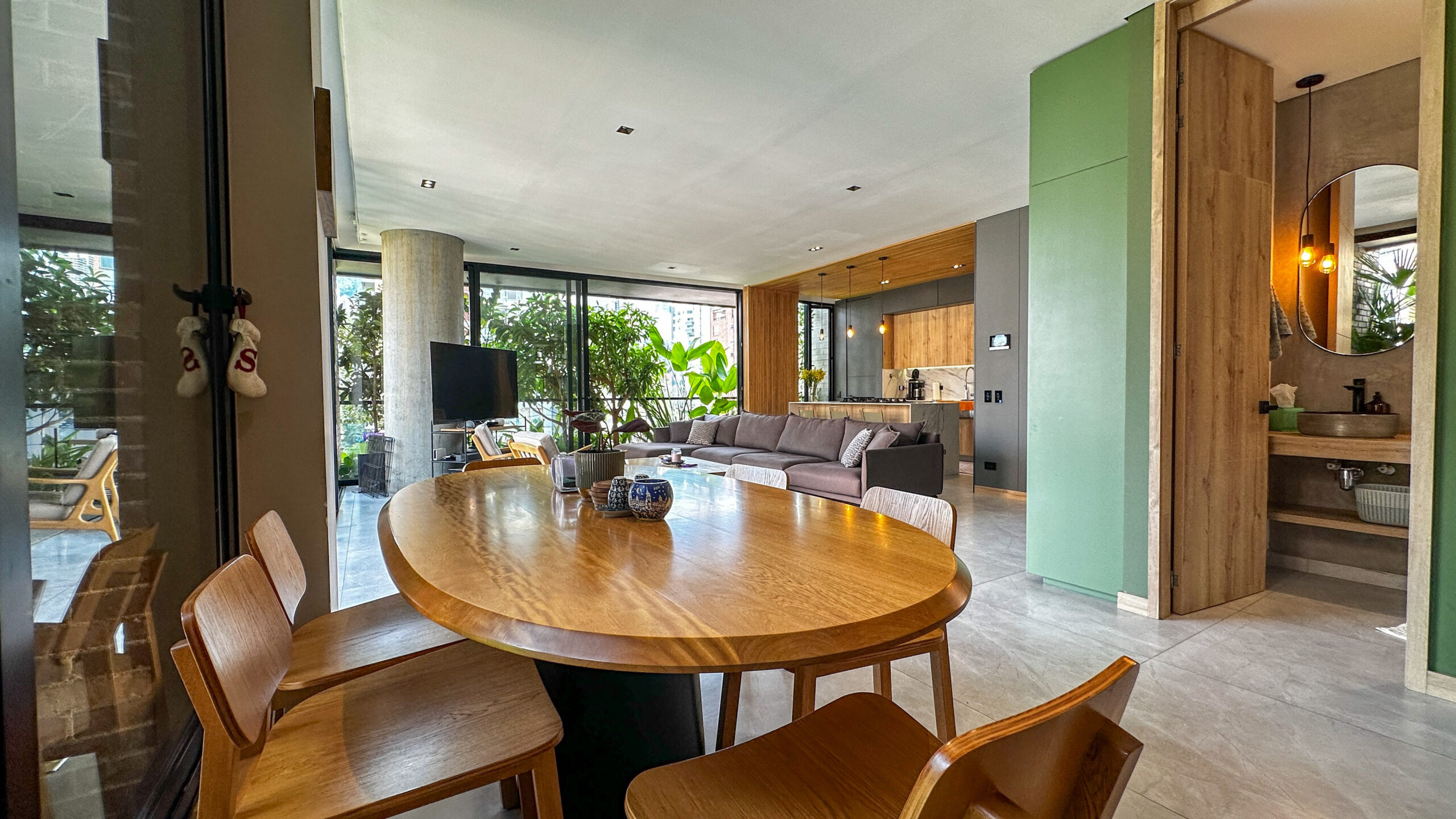 One-of-a-Kind 189 m² Apartment in Milla de Oro | 3 Ensuite Bedrooms + Maid’s Quarter