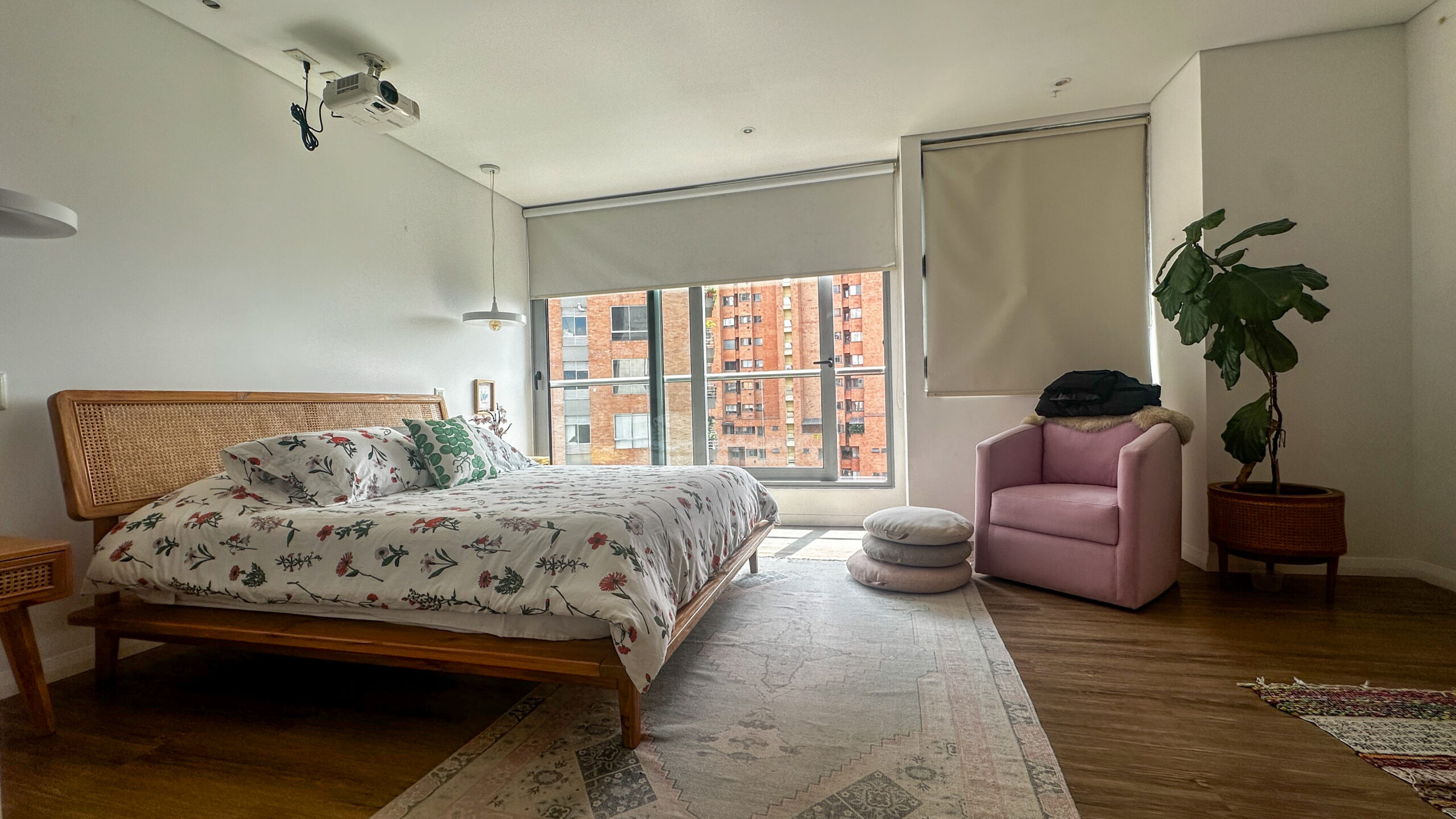 Peaceful 2 Bedroom Retreat In The Heart Of Lalinde