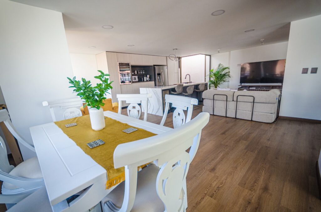 WhatsApp Image 2025-12-30 at 15.42.29 (2)