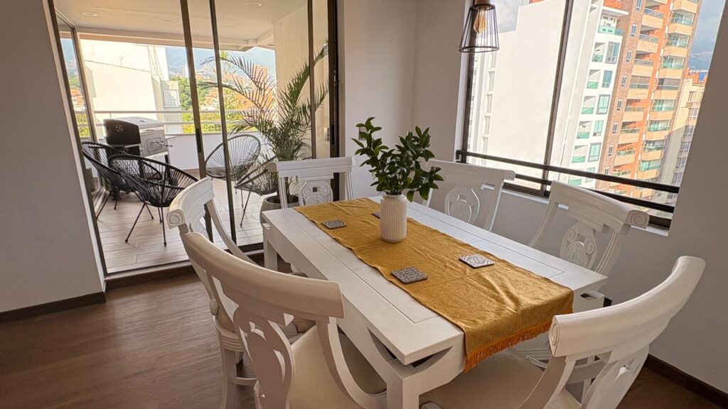 WhatsApp Image 2025-12-30 at 15.42.39 (2)