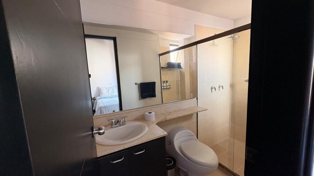 WhatsApp Image 2025-12-30 at 15.42.40 (2)