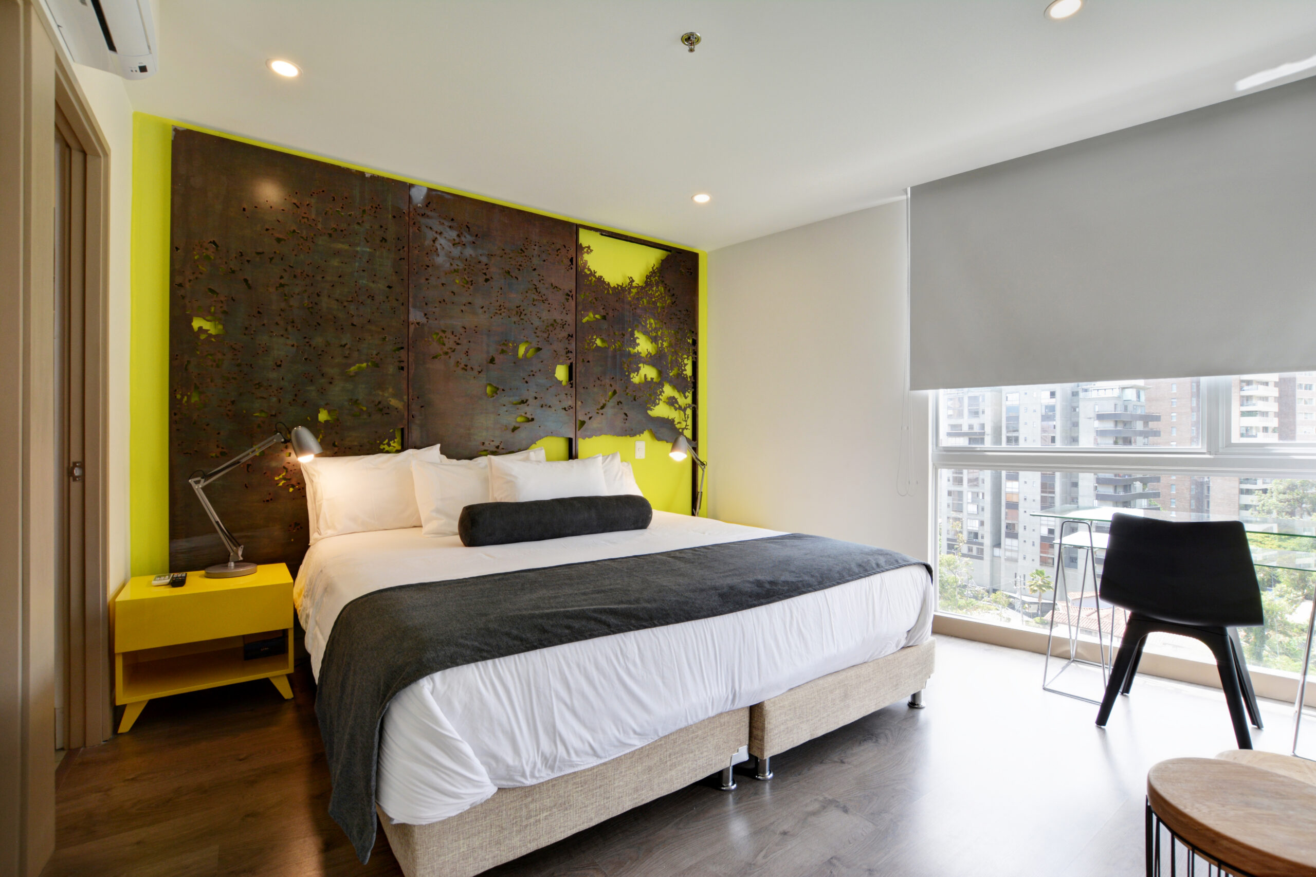 Turnkey 1-Bedroom Airbnb Investment in One of El Poblado’s Top Buildings (DAILY RENTAL)