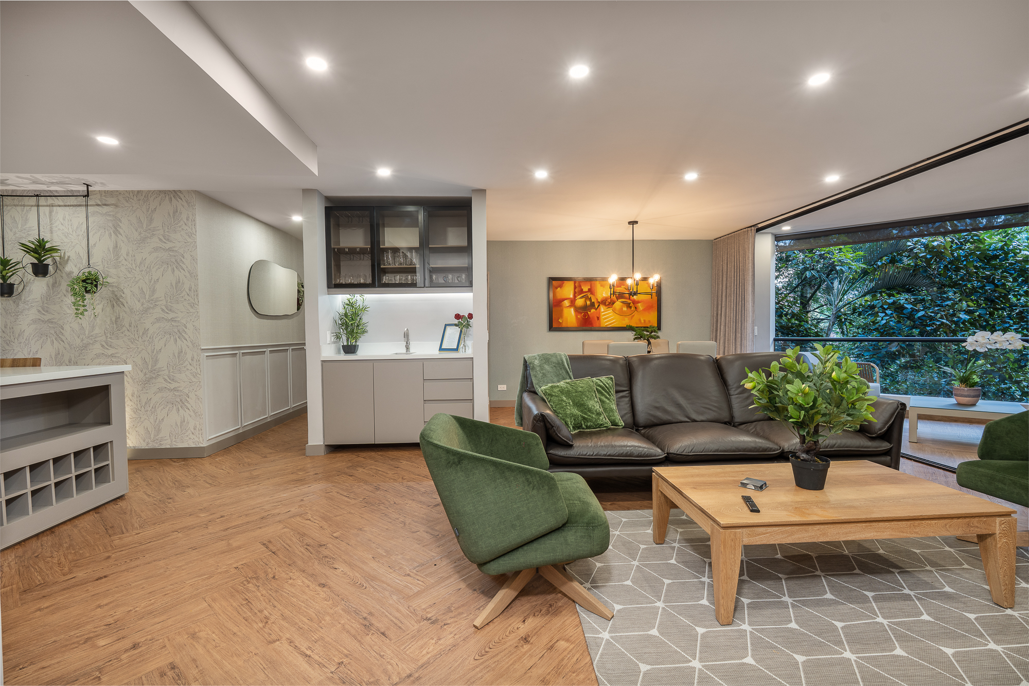 Fully Renovated Luxury Apartment for Sale in Provenza – Poblado