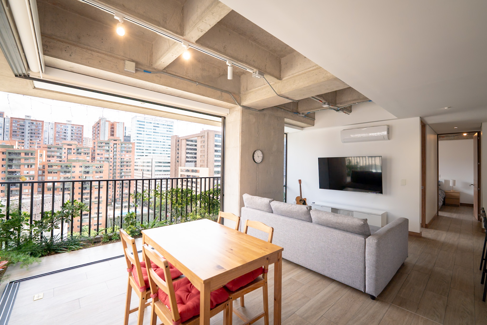 Modern Furnished 2-Bedroom Apartment in Ciudad del Río | Club-Style Amenities