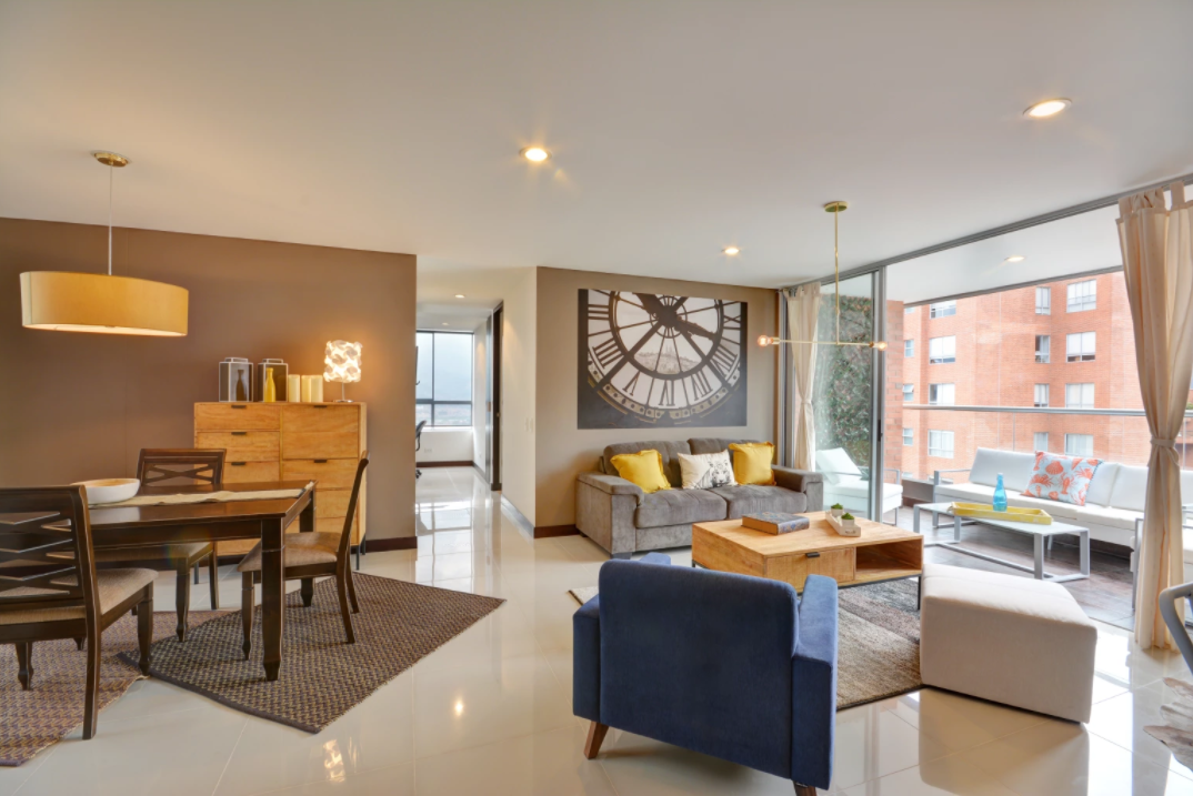 Spacious 2-Bedroom Apartment with Incredible City Views