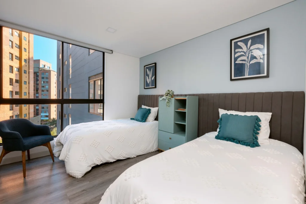 quartier-801-27-twin-bedroom-view