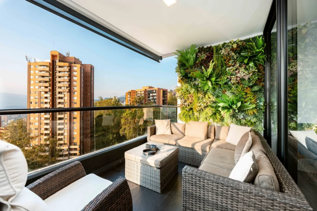 quartier-801-57-balcony-lounge