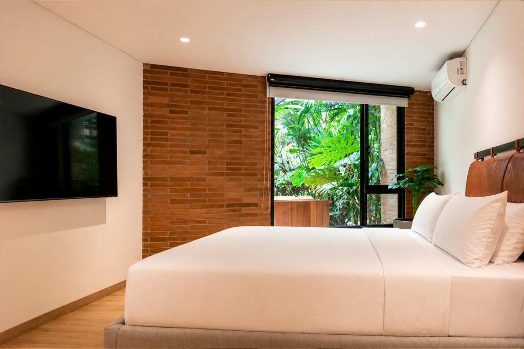 Exclusive Furnished Apartment with Private Jacuzzi and Terrace view 33