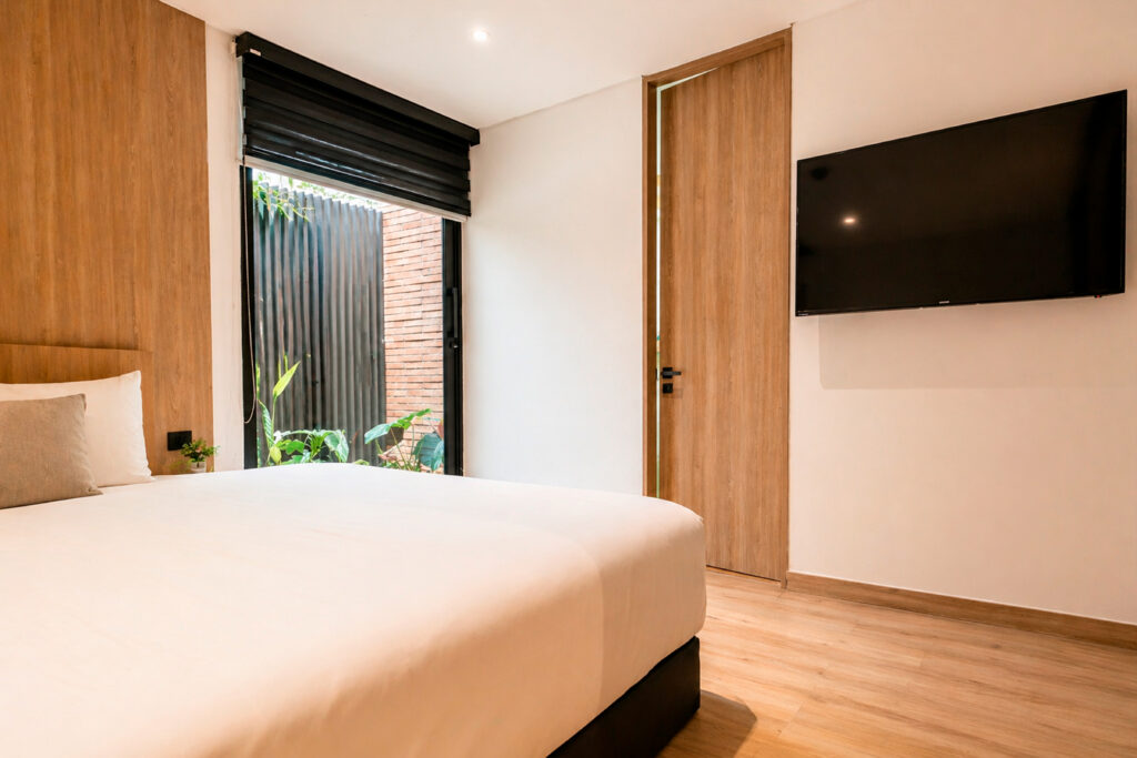 Exclusive Furnished Apartment with Private Jacuzzi and Terrace view 23