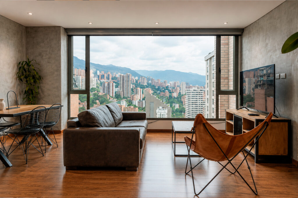 Luxury Two-Bedroom Condo with Resort Amenities in Medellín view 4