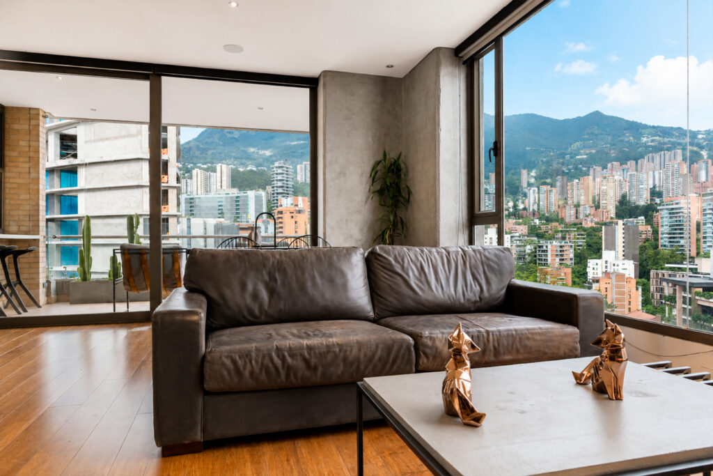Luxury Two-Bedroom Condo with Resort Amenities in Medellín view 7