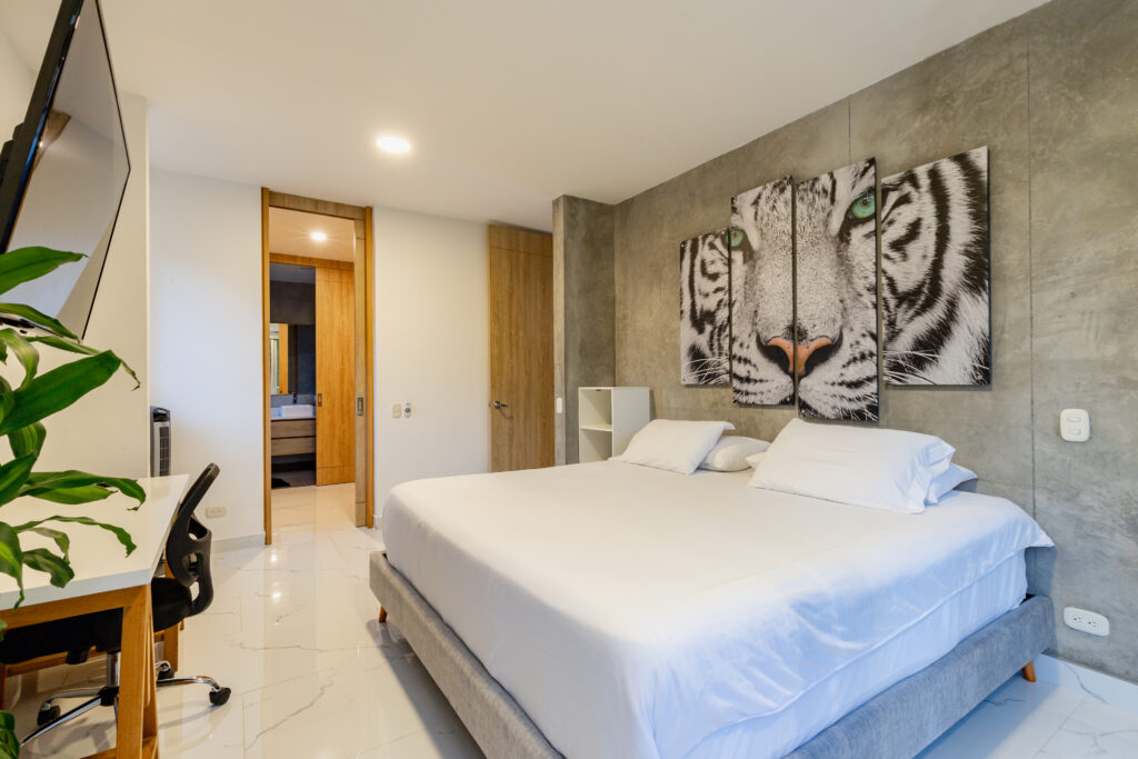 Corner Triplex with Private Terrace and Jacuzzi view 23