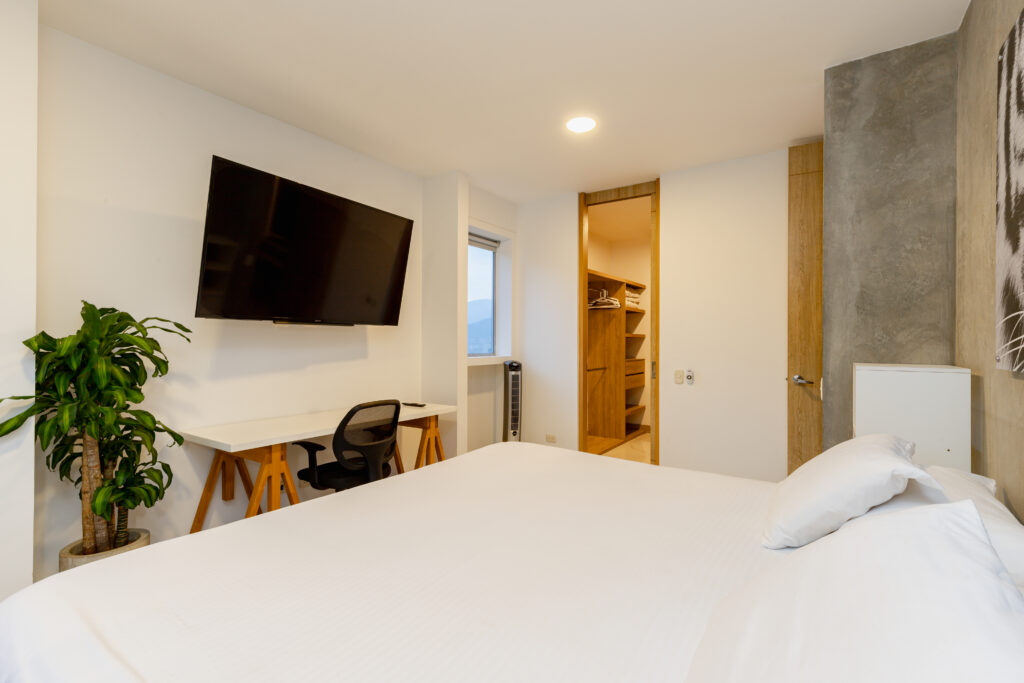 Corner Triplex with Private Terrace and Jacuzzi view 24