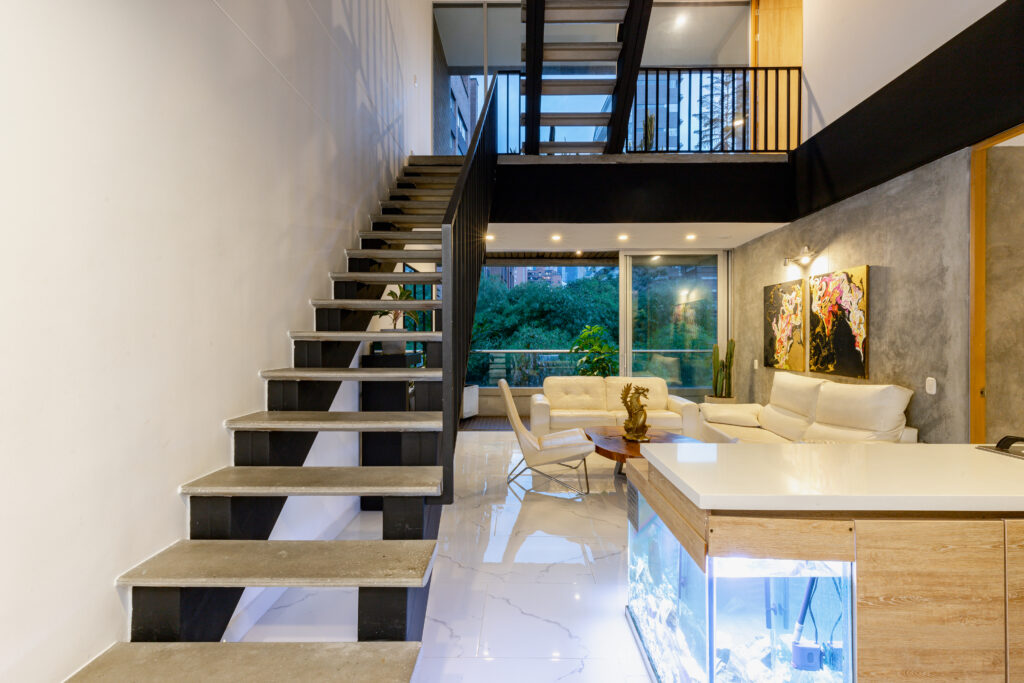 Corner Triplex with Private Terrace and Jacuzzi view 36
