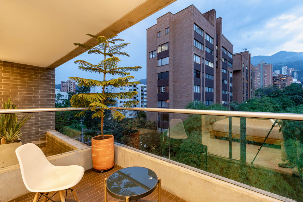 Corner Triplex with Private Terrace and Jacuzzi view 42