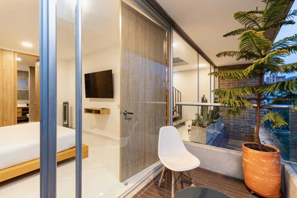 Corner Triplex with Private Terrace and Jacuzzi view 43