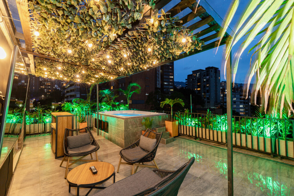Corner Triplex with Private Terrace and Jacuzzi view 54