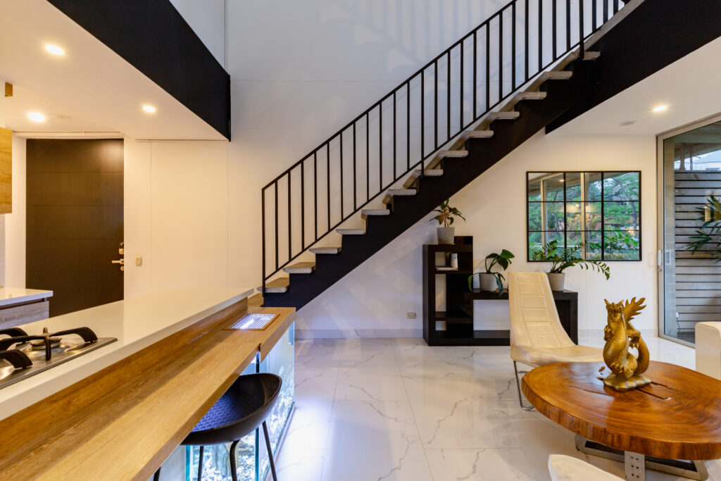 Corner Triplex with Private Terrace and Jacuzzi view 7