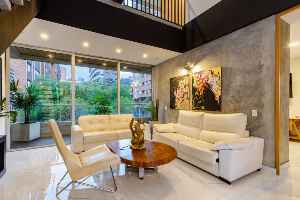 Corner Triplex with Private Terrace and Jacuzzi view 9